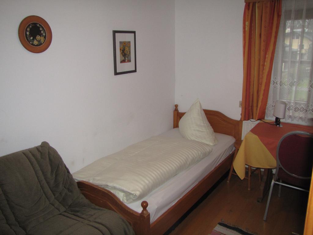 Pension Sydler Бад Гоисерн Экстерьер фото